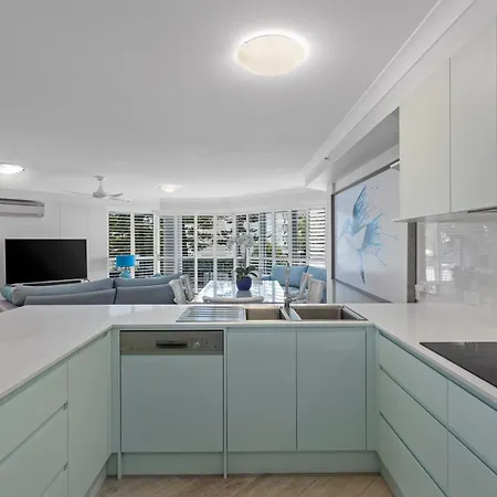Oceana On Broadbeach Exterior photo
